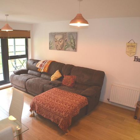 Brentwood Town Retreat - Large 2 Bedroom Apartment Eksteriør billede